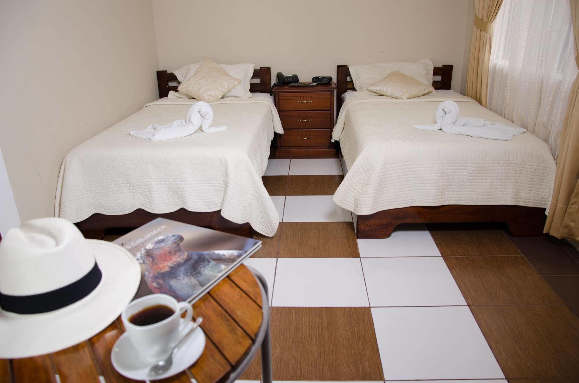 Hotel Palace Galapagos Puerto Ayora  Ngoại thất bức ảnh